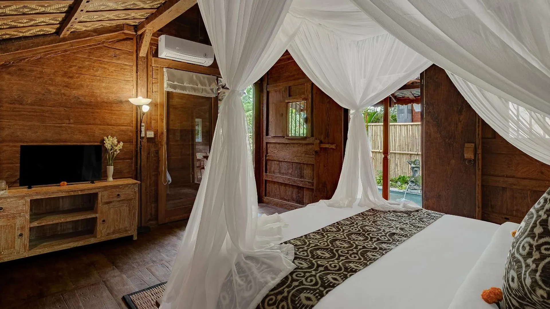 Umah Hartley Ubud Villa Indonesia